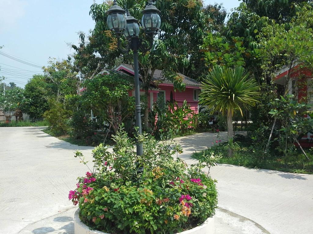 Hug Home Resort براشينبوري المظهر الخارجي الصورة