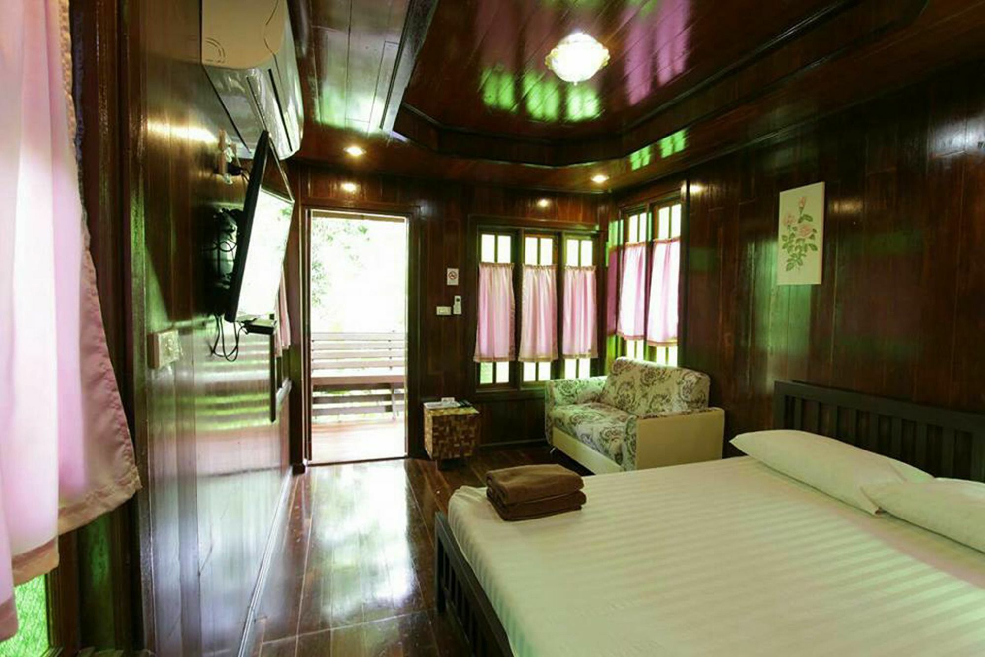 Hug Home Resort براشينبوري المظهر الخارجي الصورة