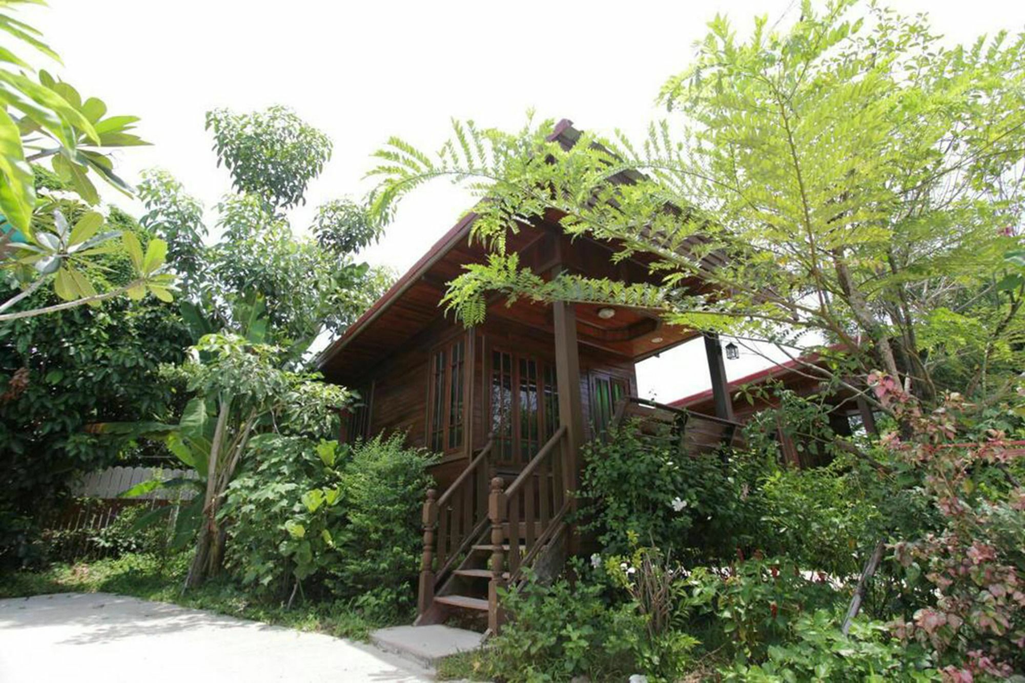 Hug Home Resort براشينبوري المظهر الخارجي الصورة